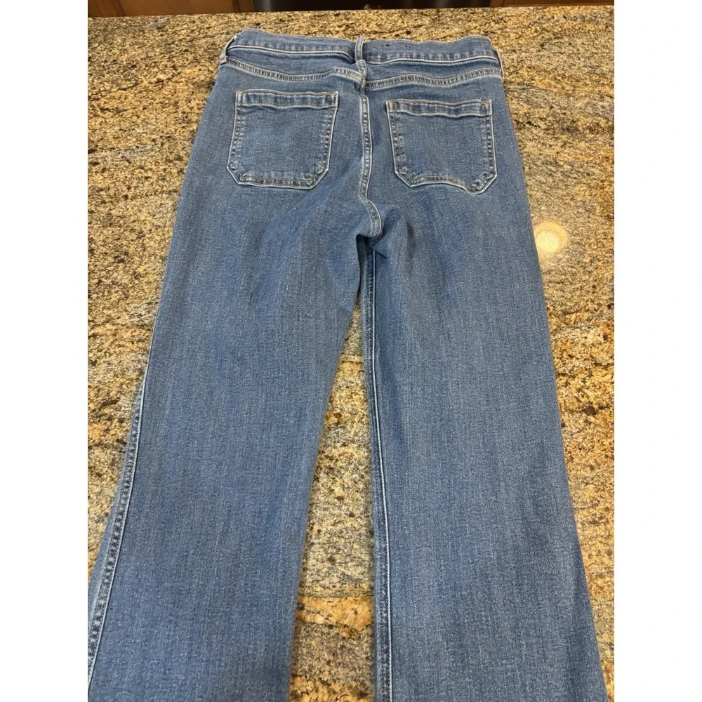 GAP High Rise 70s Flare Jeans Light Wash Distressed Size 8 Tall 28